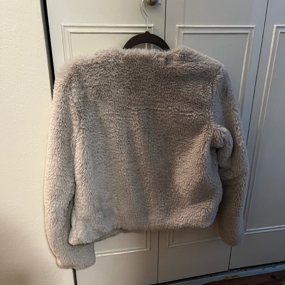 X-small Wild Fable Fur cropped jacket - Picture 3 of 4